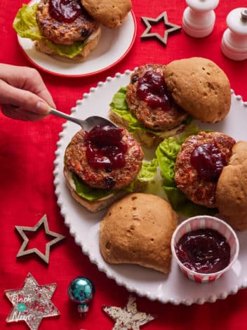 Turkey Cranberry Burgers pinchofnom.com