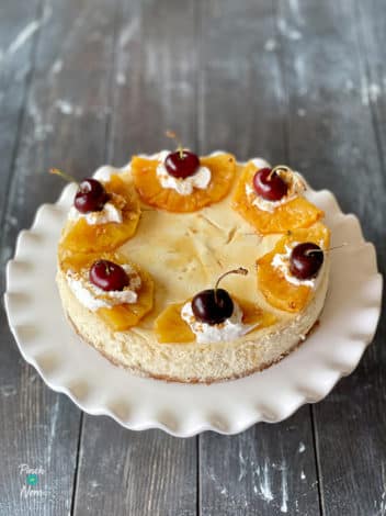 Baked Pineapple Cheesecake pinchofnom.com