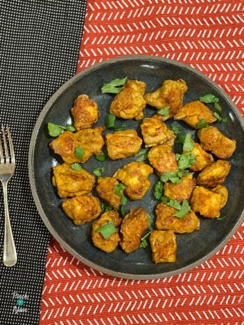 Chicken Tikka Pakoras pinchofnom.com