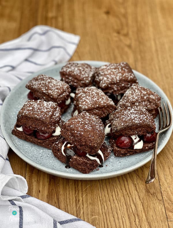 Chocolate Cherry Shortcake pinchofnom.com