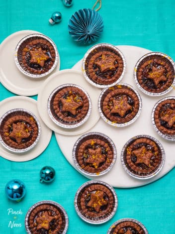 Chocolate Orange Mince Pies pinchofnom.com