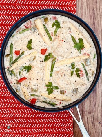 Creamy Cajun-Style Chicken pinchofnom.com