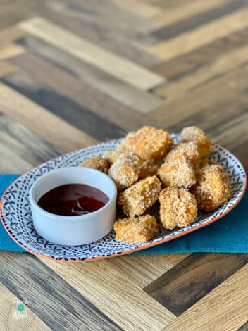 Crispy Tofu Nuggets pinchofnom.com