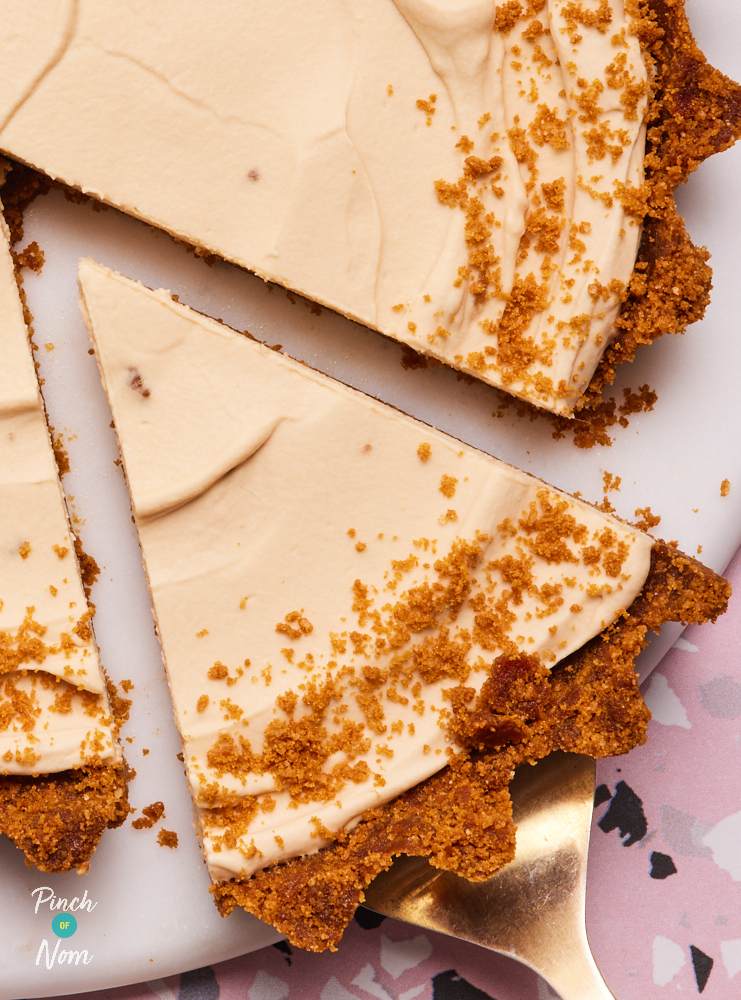 Creamy Biscoff Pie - Pinch of Nom Slimming Recipes