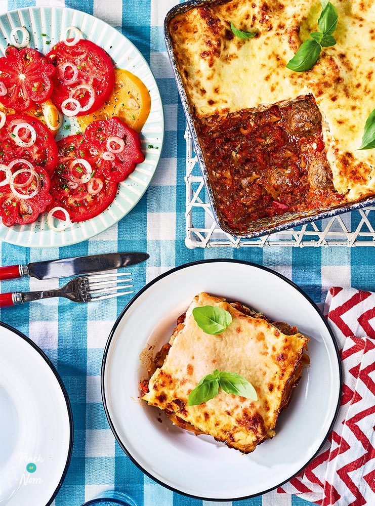 Meatball Lasagne - Pinch of Nom Slimming Recipes