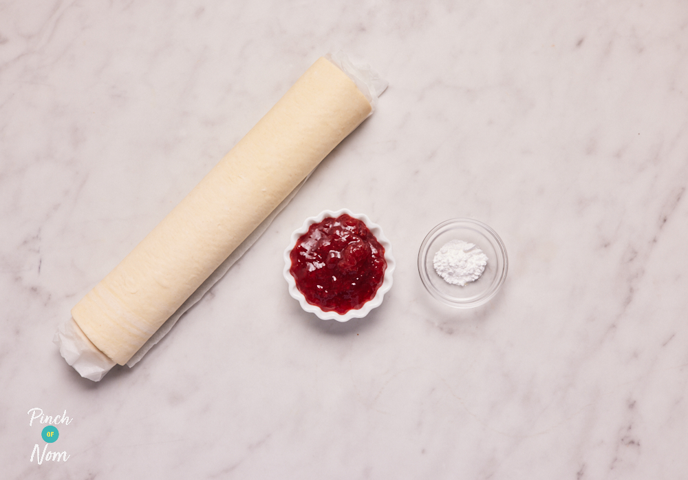 Pastry Hearts - Pinch of Nom Slimming Recipes