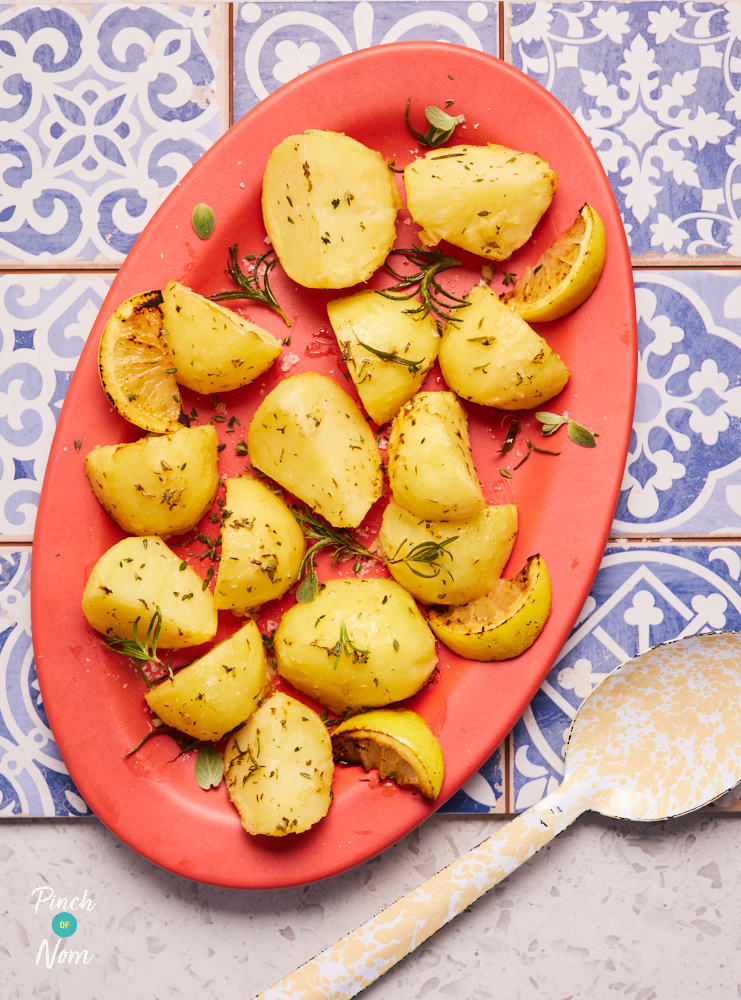Roasted Potatoes with Herbs and Lemons - Pinch of Nom Slimming Recipes