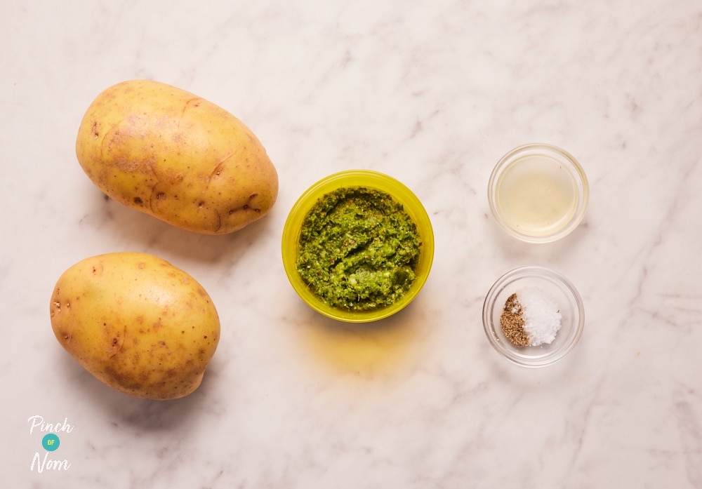 Pesto Roast Potatoes - Pinch of Nom Slimming Recipes