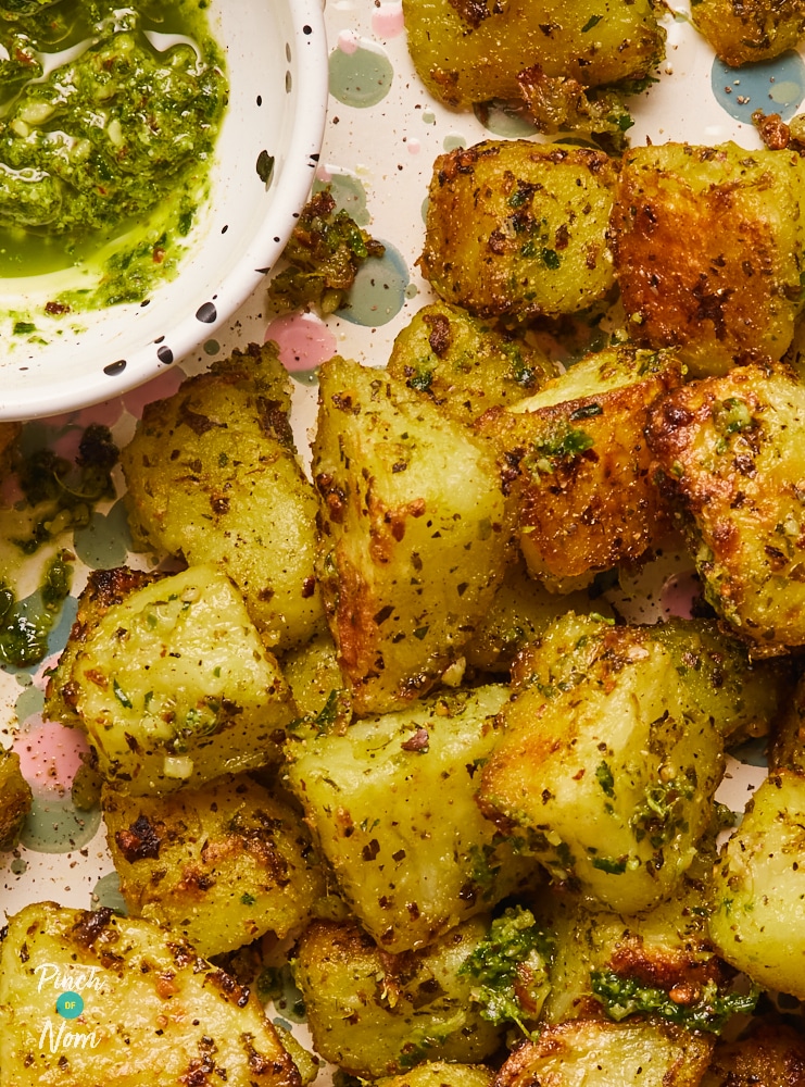 Pesto Roast Potatoes - Pinch of Nom Slimming Recipes
