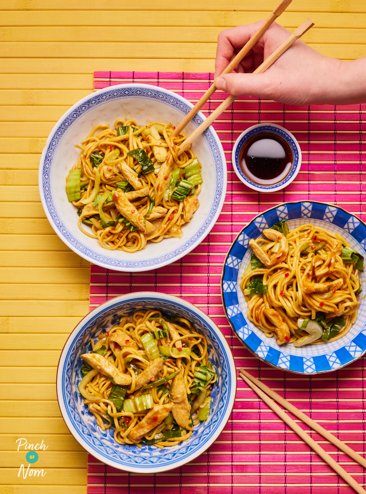 Spicy Chicken Noodles - Pinch of Nom Slimming Recipes