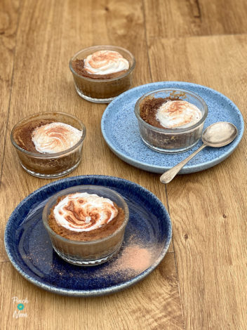 Cappuccino Lava Cakes pinchofnom.com