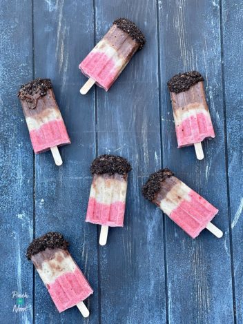 Neapolitan Ice Pops pinchofnom.com