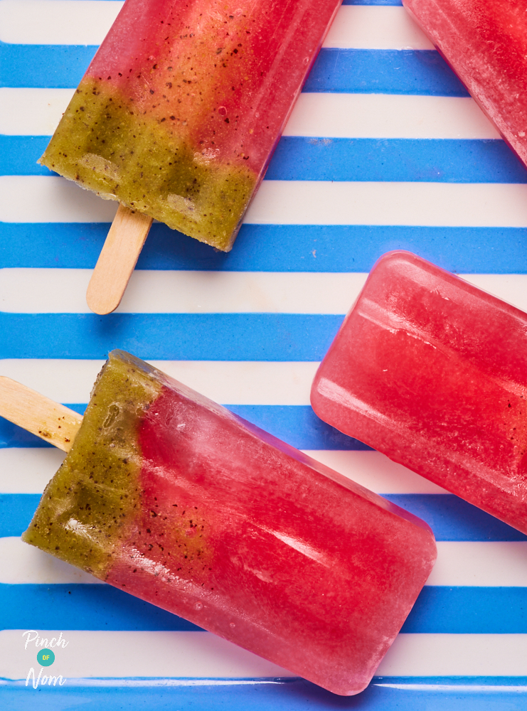 Strawberry and Kiwi Ice Lollies - Pinch of Nom Slimming Recipes