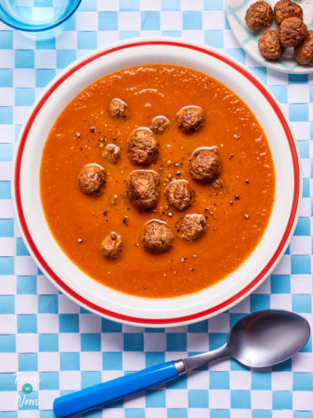 Meatball Soup pinchofnom.com