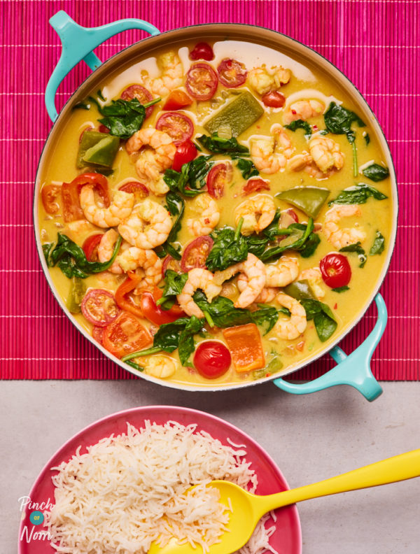 Prawn and Spinach Curry pinchofnom.com