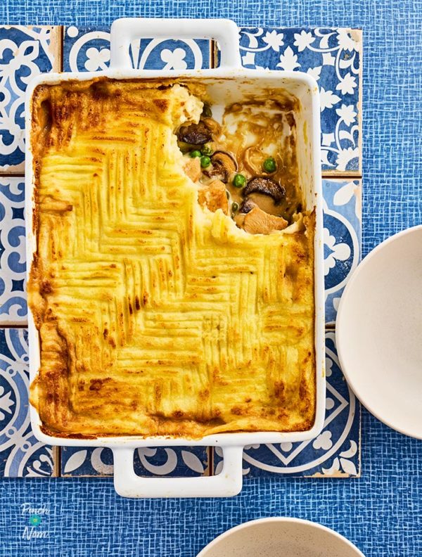 Cider Chicken Pie pinchofnom.com