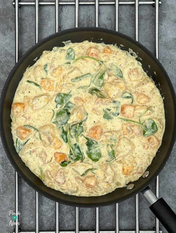 Creamy Bacon and Butternut Squash Chicken pinchofnom.com