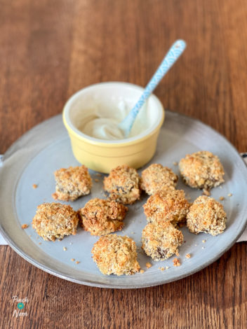 Crispy Garlic Mushrooms pinchofnom.com