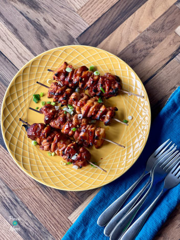 Fiery Chilli Chicken Kebabs pinchofnom.com