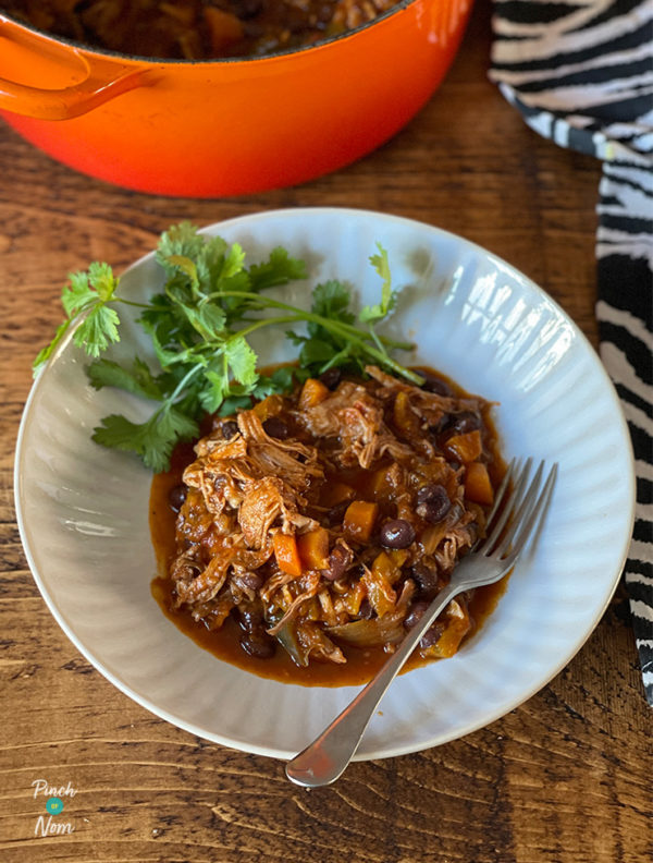 Pulled Pork Chilli pinchofnom.com