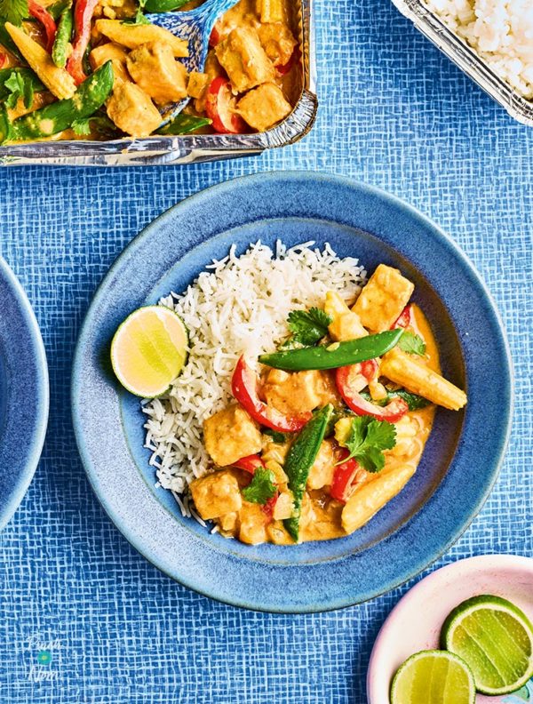 Tofu and Coconut Curry pinchofnom.com