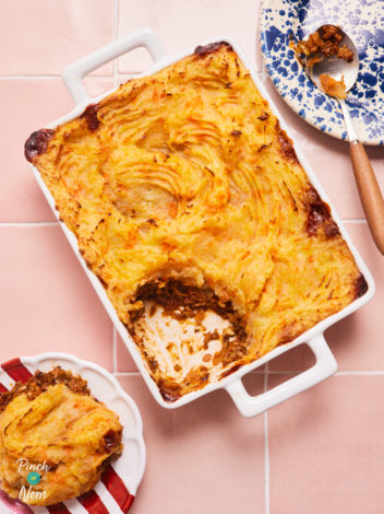 Mushroom and Nut Cottage Pie pinchofnom.com