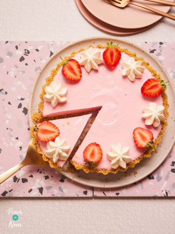 Strawberry Cream Pie pinchofnom.com