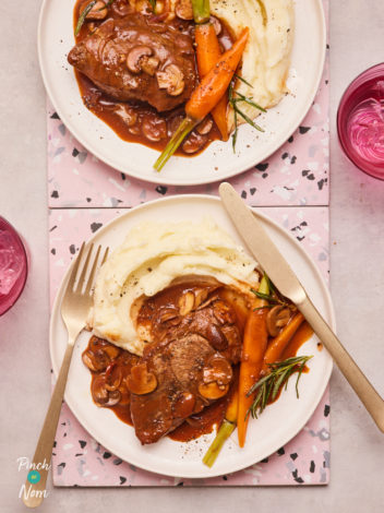 Lamb Steaks with Redcurrant and Rosemary Gravy pinchofnom.com