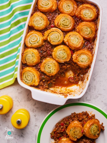 Bolognese and Garlic Swirl Pie pinchofnom.com