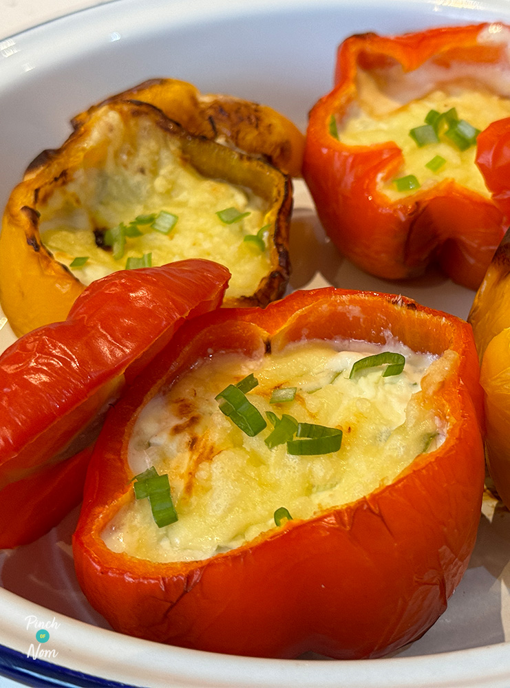 Air Fryer Cheese, Onion and Sweetcorn-Stuffed Peppers - Pinch of Nom Slimming Recipes
