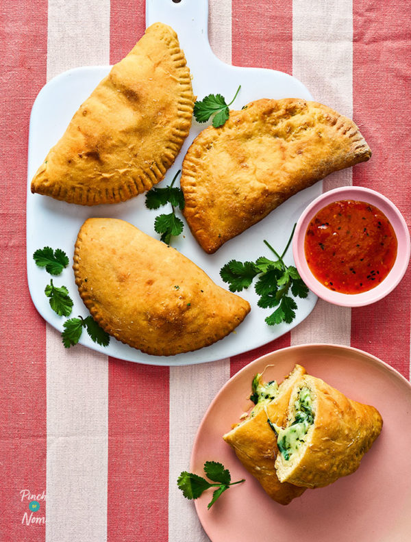 Air Fryer Cheesy Garlic Naanzone pinchofnom.com