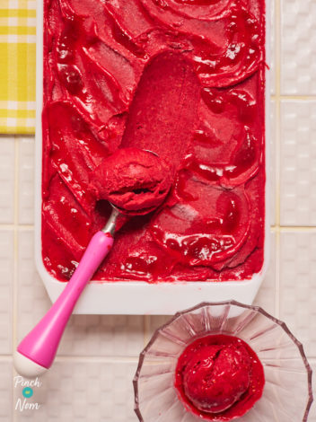 Raspberry Banana Ice Cream pinchofnom.com