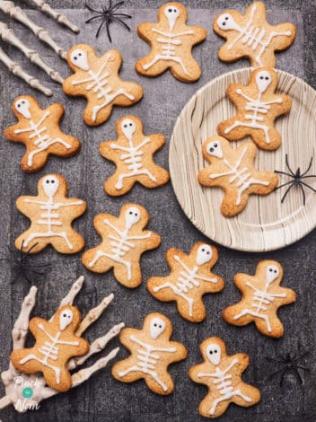 Halloween Skeleton Biscuits pinchofnom.com