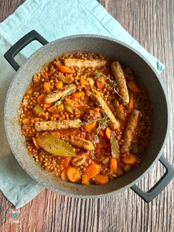 Sausage and Lentil Stew pinchofnom.com