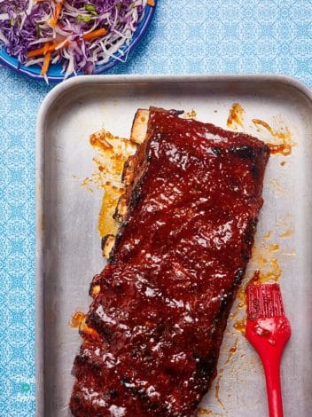 Slow Cooker Sticky BBQ Ribs pinchofnom.com