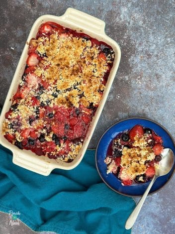 Summer Berry Betty pinchofnom.com