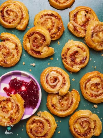 Bacon, Brie and Cranberry Swirls pinchofnom.com