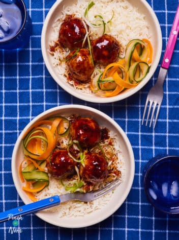 Sweet Chilli Meatballs pinchofnom.com