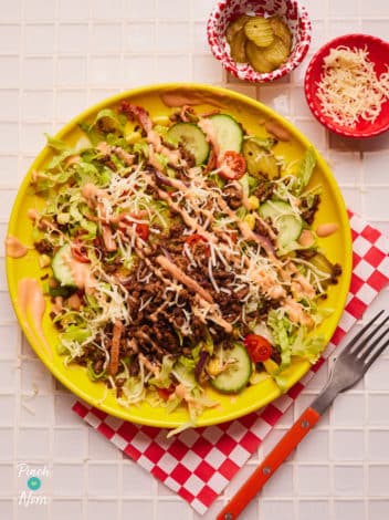 Cheeseburger Chopped Salad pinchofnom.com