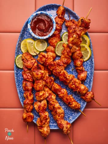 Lemonade Chicken Skewers pinchofnom.com