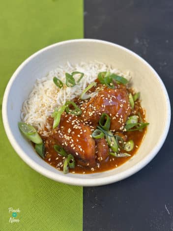 Slow Cooker Garlic Sesame Chicken Thighs pinchofnom.com