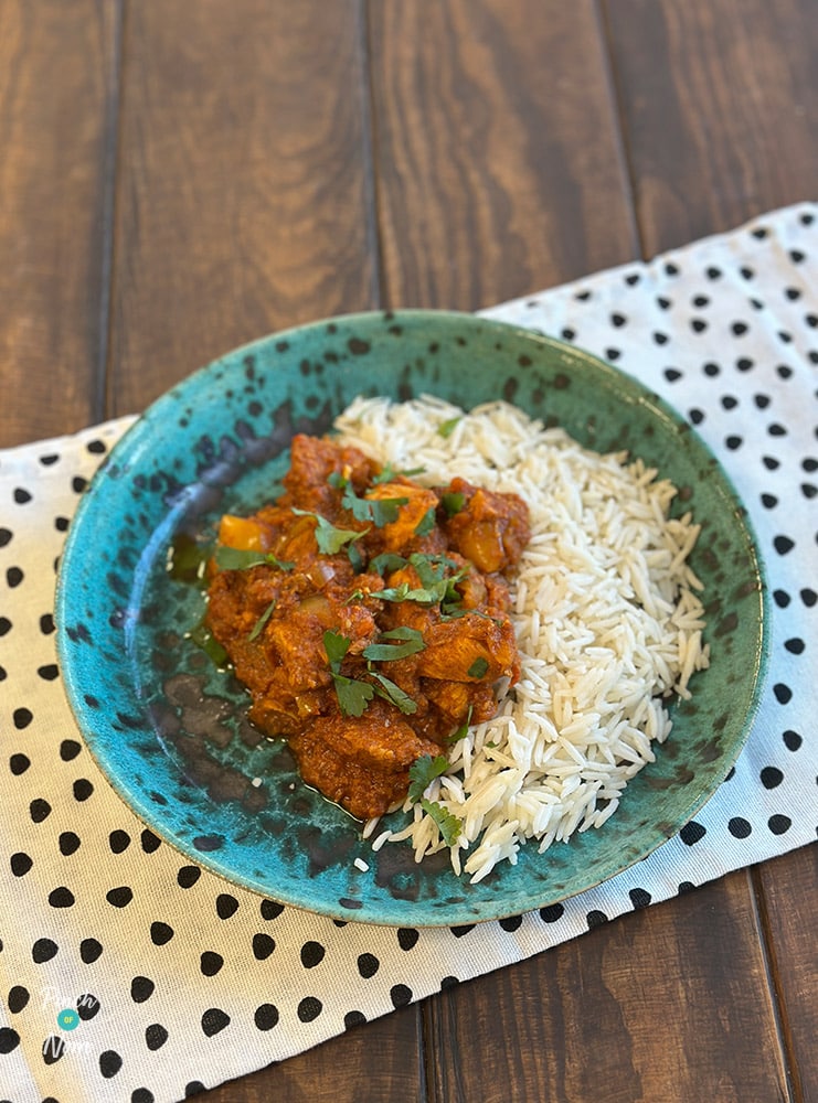 Slow Cooker Spicy Tomato Chicken Curry - Pinch of Nom Slimming Recipes