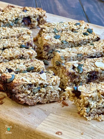 Slow Cooker Chocolate Orange Breakfast Bars pinchofnom.com