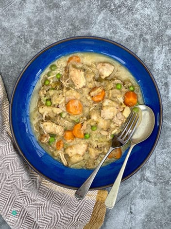 Slow Cooker Herby Chicken Casserole pinchofnom.com