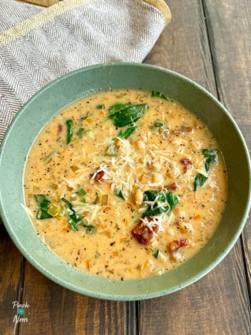 Slow Cooker Italian-Style Chickpea Soup pinchofnom.com