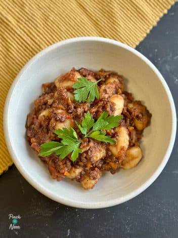 Slow Cooker Lentil Bolognese with Gnocchi pinchofnom.com