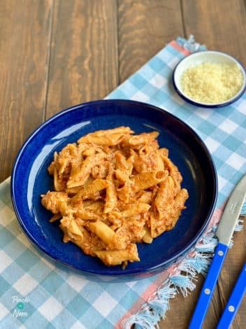 Slow Cooker Red Pesto Salmon Pasta pinchofnom.com