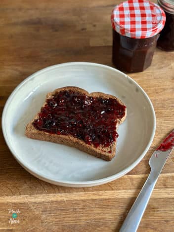 Slow Cooker Summer Fruits Jam pinchofnom.com