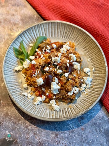 Slow Cooker Tomato and Basil Lamb Pilaf pinchofnom.com