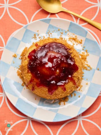 Microwave Strawberry Sponge Pudding pinchofnom.com